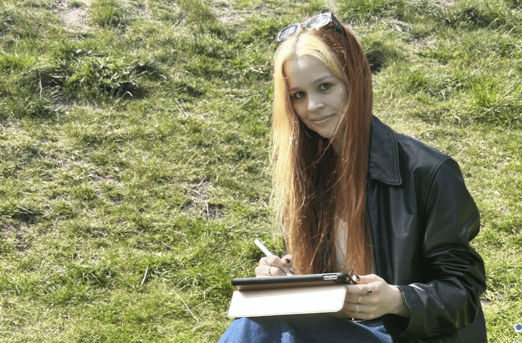 Liliana Designing Outside Liliana Designing Outside